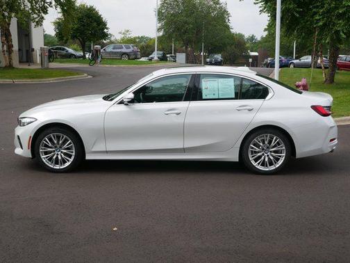 2024 BMW 330 i xDrive