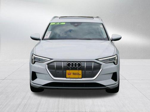 2021 Audi e-tron Premium