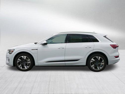 2021 Audi e-tron Premium