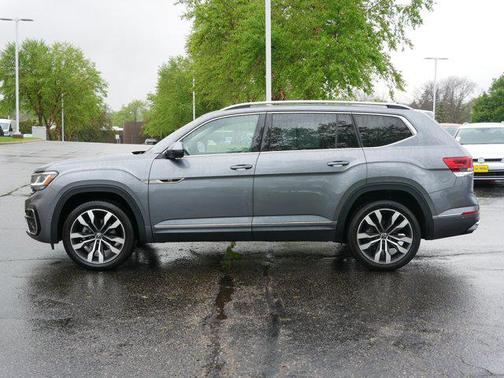 2022 Volkswagen Atlas 3.6L SEL Premium