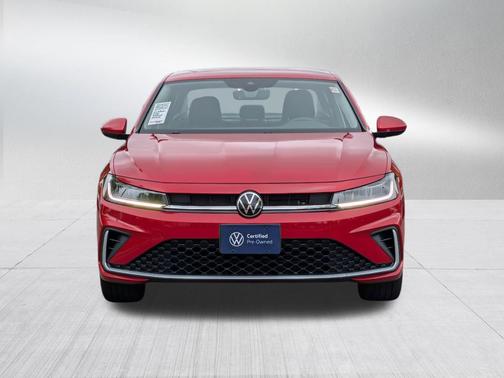 Kings Red Metallic 2025 Volkswagen Jetta 1.5T SE