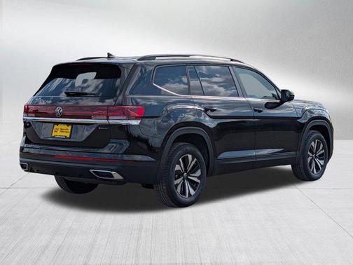 deep black pearl 2026 Volkswagen Atlas 2.0T SE