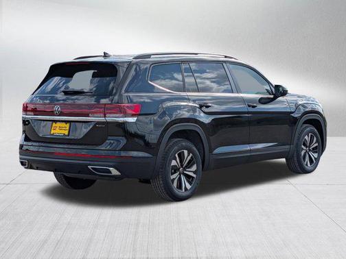 deep black pearl 2026 Volkswagen Atlas 2.0T SE
