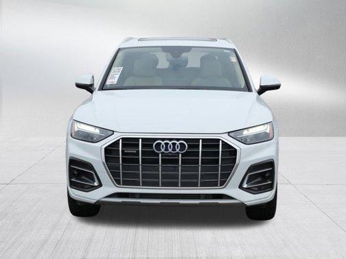 2023 Audi Q5 40 Premium Plus