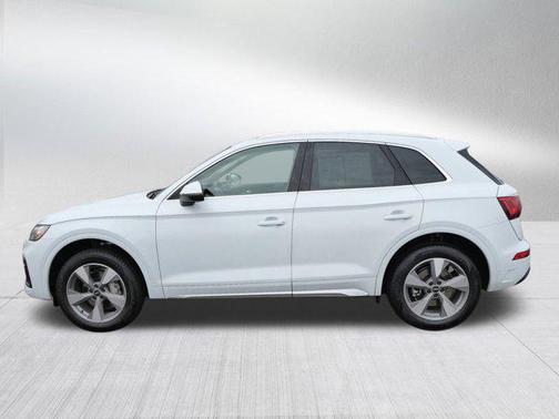 2023 Audi Q5 40 Premium Plus