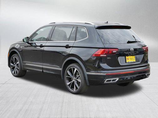 2024 Volkswagen Tiguan 2.0T SEL R-Line 4MOTION