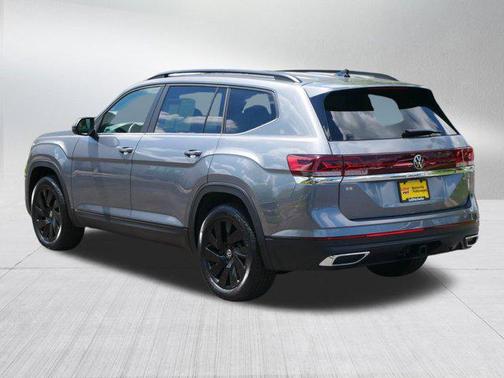 2025 Volkswagen Atlas 2.0T SE w/Technology 4MOTION