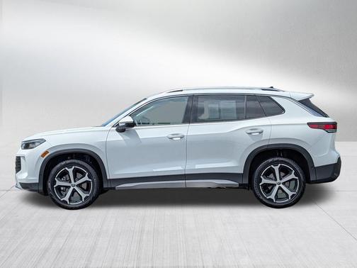 Pure White 2025 Volkswagen Tiguan 2.0T SE 4MOTION