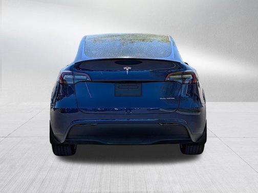Deep Blue Metallic 2023 Tesla Model Y Long Range Dual Motor All-Wheel Drive