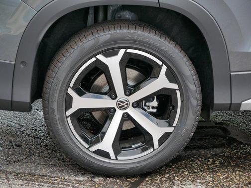 2025 Volkswagen Tiguan 2.0T SE 4MOTION