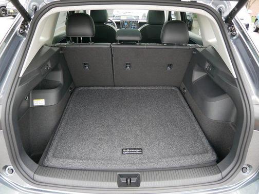 2025 Volkswagen Tiguan 2.0T SE 4MOTION