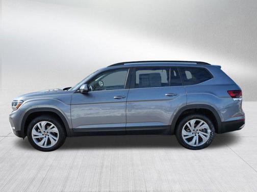 2022 Volkswagen Atlas 3.6L SE w/Technology