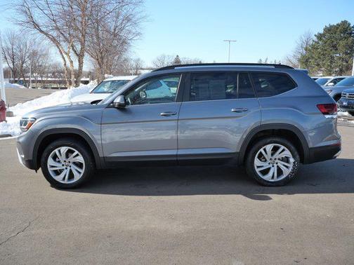 2022 Volkswagen Atlas 3.6L SE w/Technology