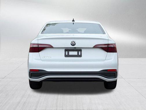 Pure White 2023 Volkswagen Jetta 1.5T Sport