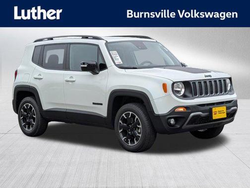 Alpine White Clearcoat 2023 Jeep Renegade Upland
