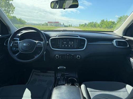 2019 Kia Sorento LX