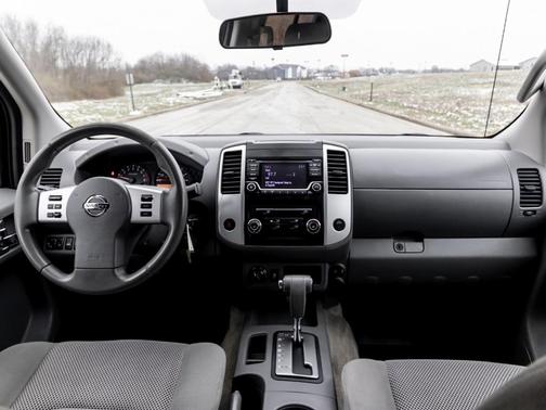 2017 Nissan Frontier SV