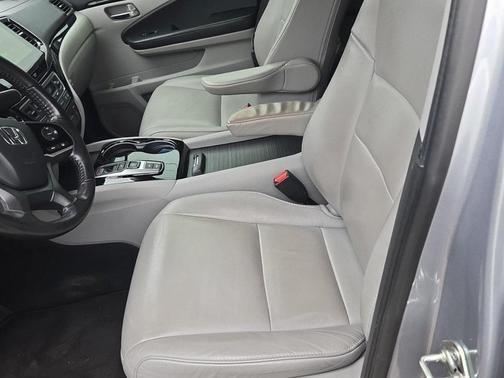 2019 Honda Pilot Touring 7-Passenger