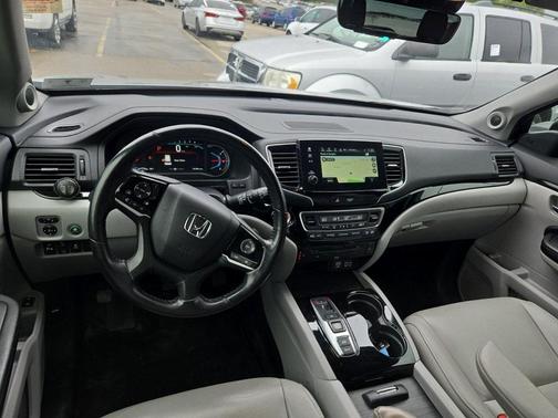 2019 Honda Pilot Touring 7-Passenger