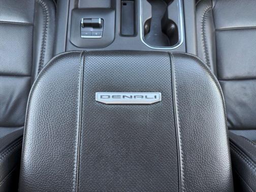 2024 GMC Sierra 2500 Denali