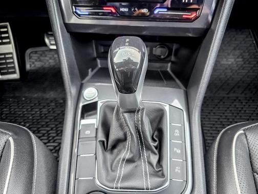 2022 Volkswagen Tiguan 2.0T SEL R-Line