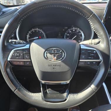 2021 Toyota Highlander XSE
