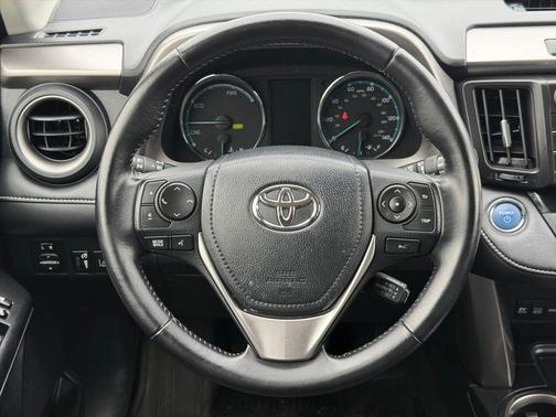 White 2017 Toyota RAV4 Hybrid XLE