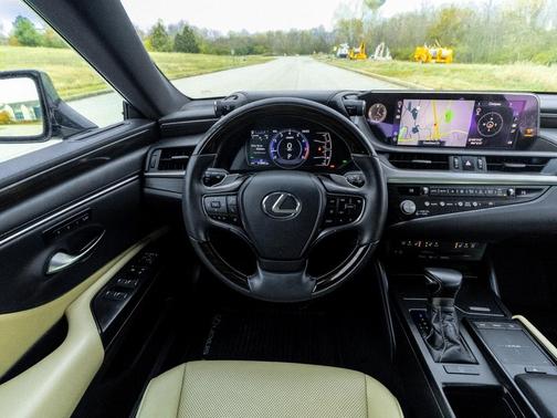 2021 Lexus ES 350 Base