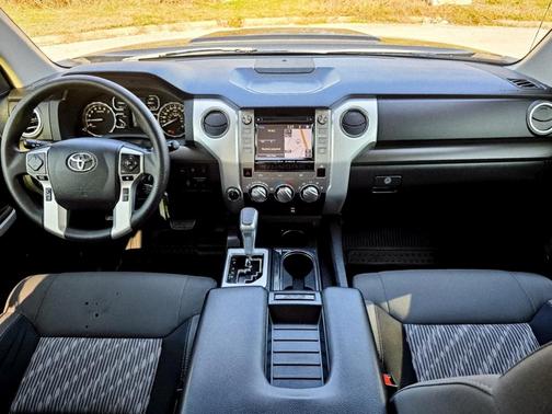 2019 Toyota Tundra SR5