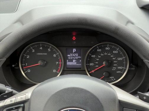 Ice Silver Metallic 2015 Subaru XV Crosstrek 2.0i Premium