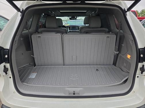 2018 Toyota Highlander Limited Platinum