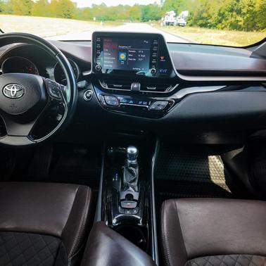 2019 Toyota C-HR XLE