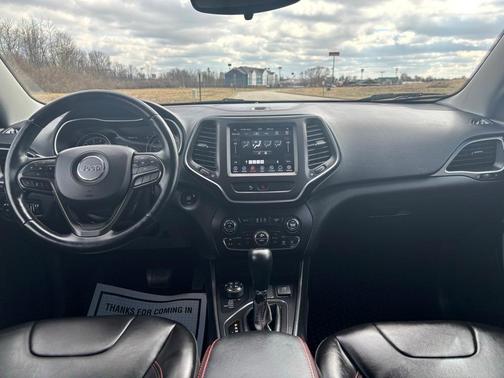 2020 Jeep Cherokee Trailhawk
