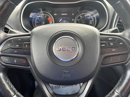 2020 Jeep Cherokee Trailhawk
