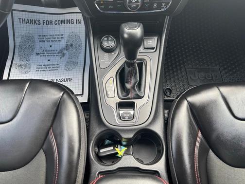2020 Jeep Cherokee Trailhawk