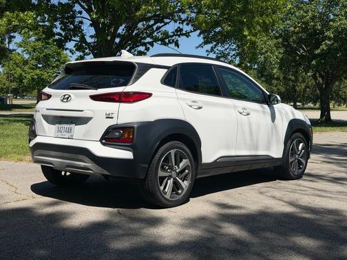 Lunar White 2021 Hyundai KONA Limited