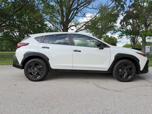 Crystal White Pearl 2022 Subaru Outback Limited