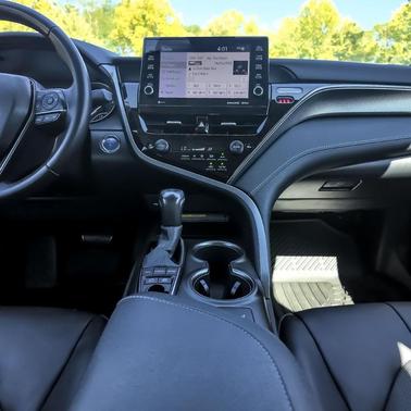 2021 Toyota Camry Hybrid XSE