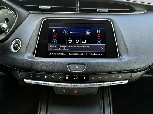 2022 Cadillac XT4 Premium Luxury