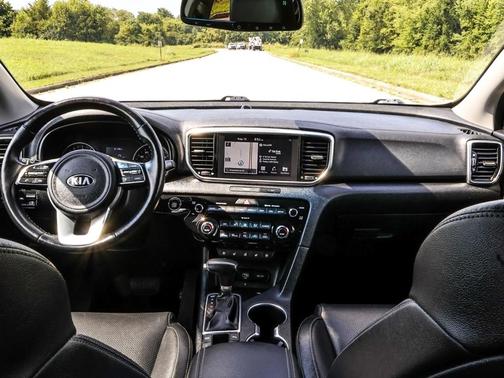2020 Kia Sportage EX