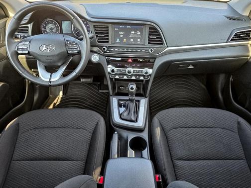 2020 Hyundai ELANTRA Value Edition