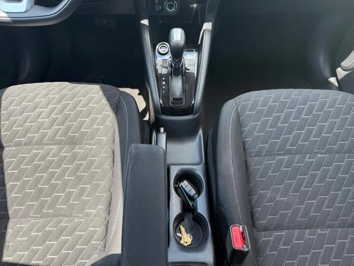 2022 Nissan Kicks S