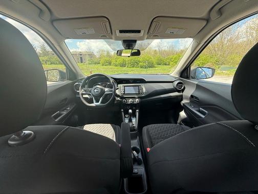 2022 Nissan Kicks S