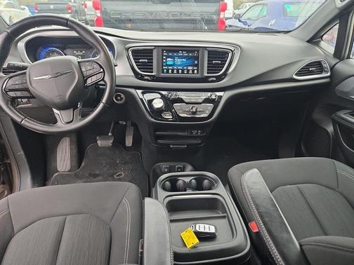 2018 Chrysler Pacifica Touring Plus