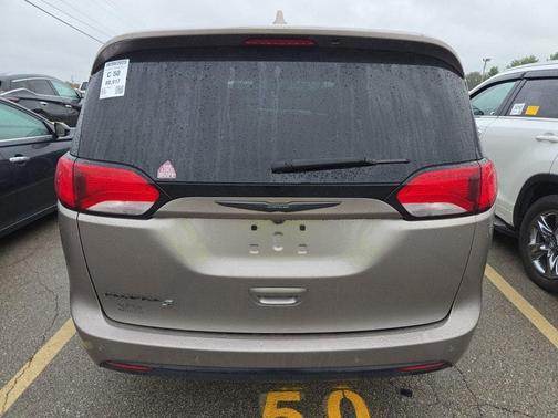 2018 Chrysler Pacifica Touring Plus