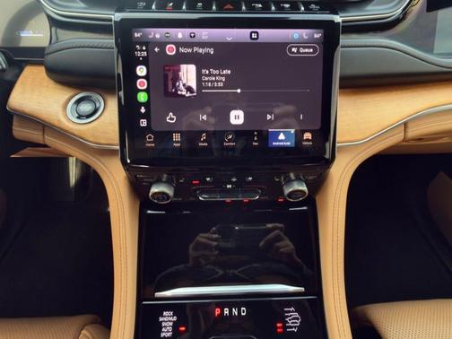 2022 Jeep Grand Cherokee Summit