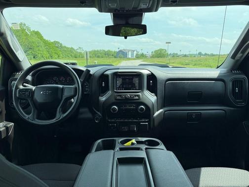 2024 Chevrolet Silverado 1500 Custom Trail Boss