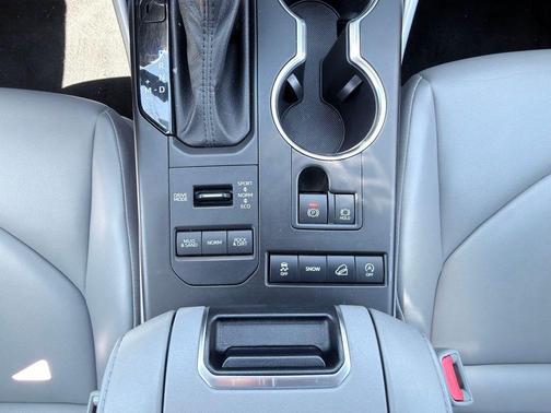 Moon Dust 2022 Toyota Highlander XLE