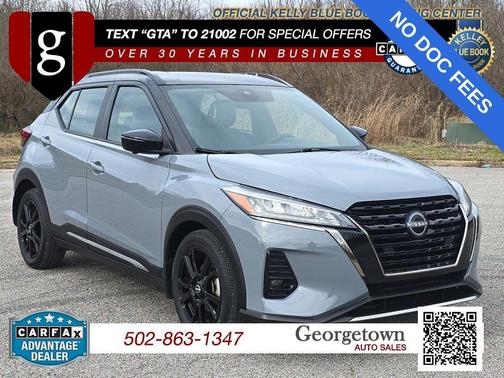 2 Tone Gray / Black 2023 Nissan Kicks SR