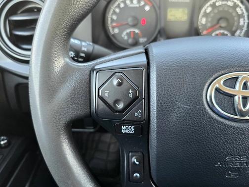 2017 Toyota Tacoma SR